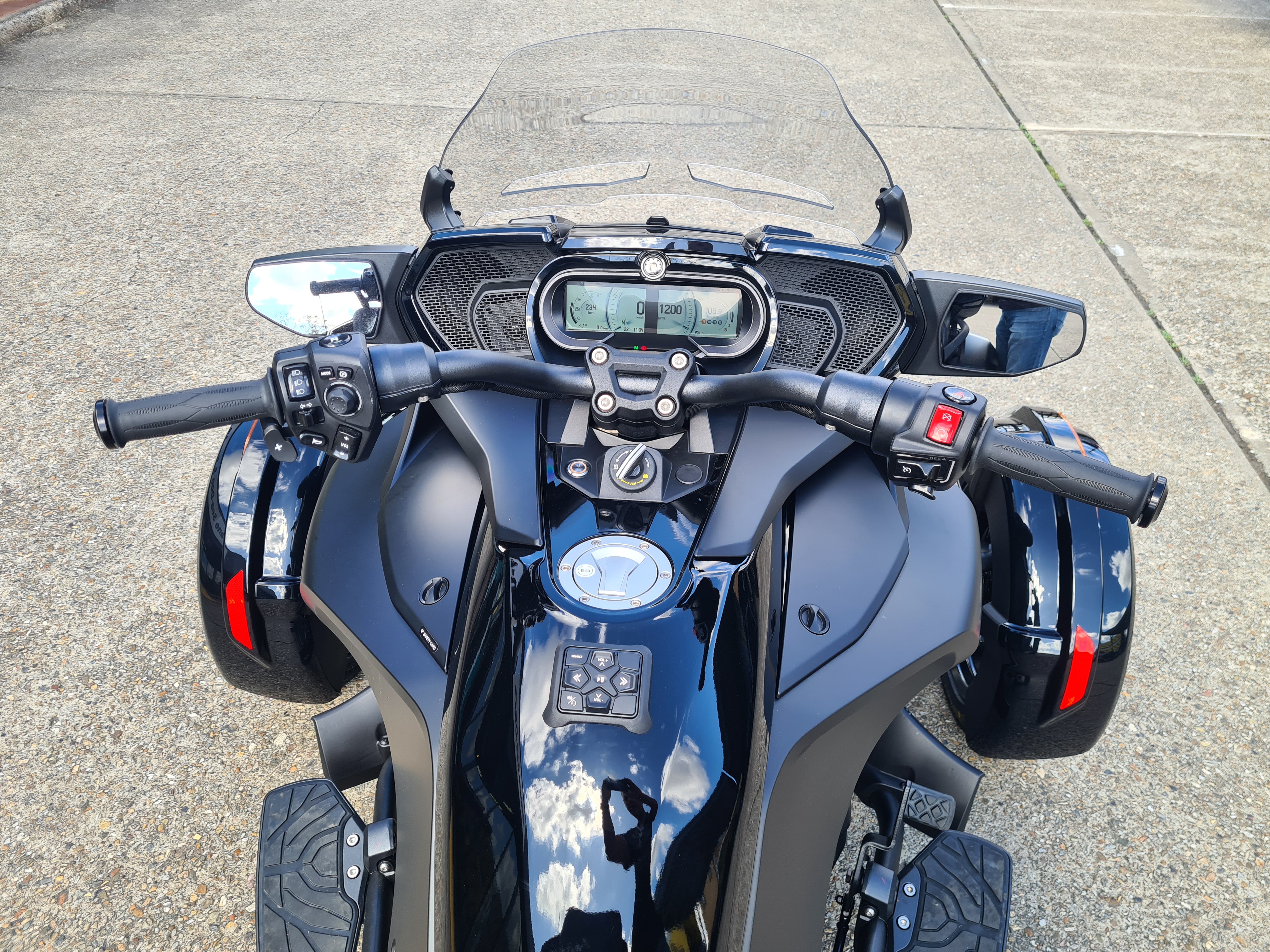2022 Spyder F3 Ltd - 9